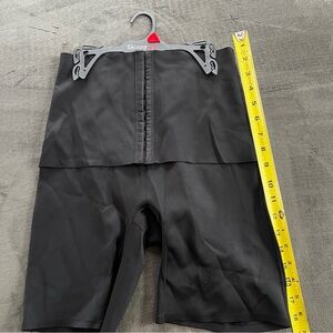 Skinny girl Large Shaper Long Leg With Hook And Eye For Added Stomach Support